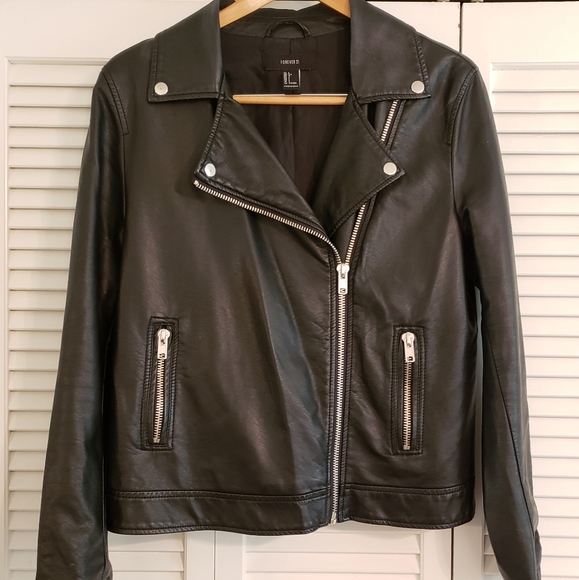 Forever 21 Jackets & Blazers - Classic Faux Leather Jacket